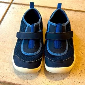 Lands End water shoes sz 1
